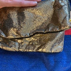 🌦️Come Clean Closet Sale🌦️ Jcrew foldable clutch